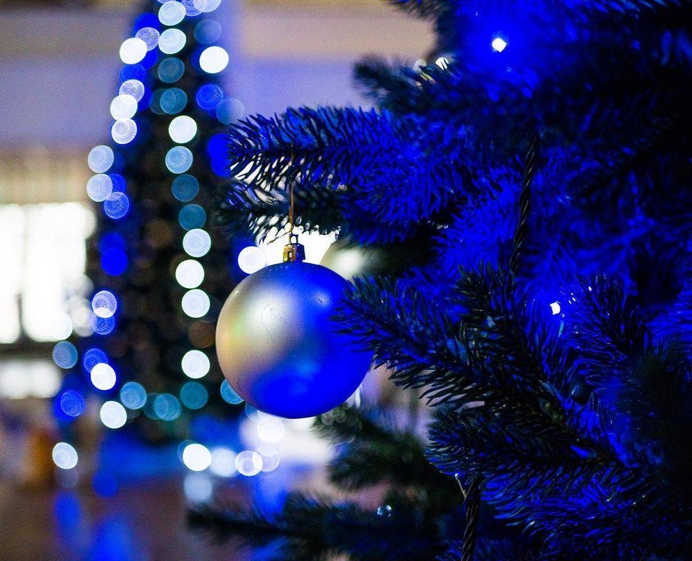 Колектив Авто Трейд Компані вітає вас з прийдешним Різдвом та Новим роком, та дякує за співпрацю.